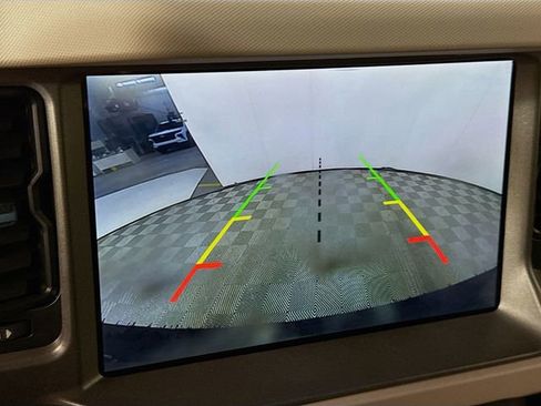 Used 2024 Ford Bronco Wildtrak image 14