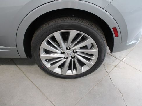 Used 2024 Buick Envision Avenir image 61