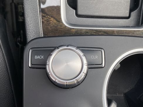 Used 2015 Mercedes-Benz GLK 350 2WD image 20
