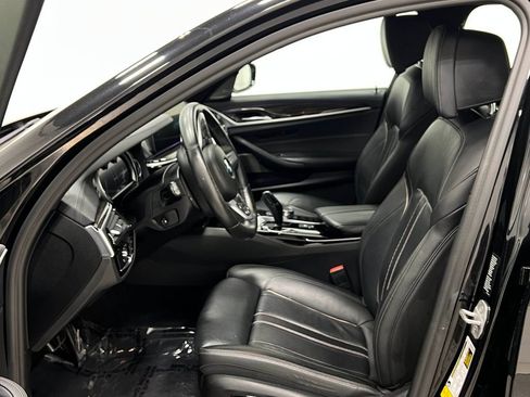 Used 2018 BMW M550i xDrive AWD/4WD image 13