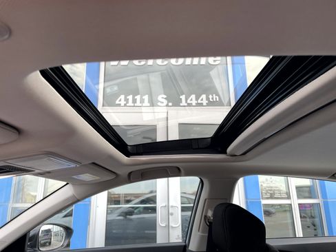 Used 2025 Honda Accord SE image 11