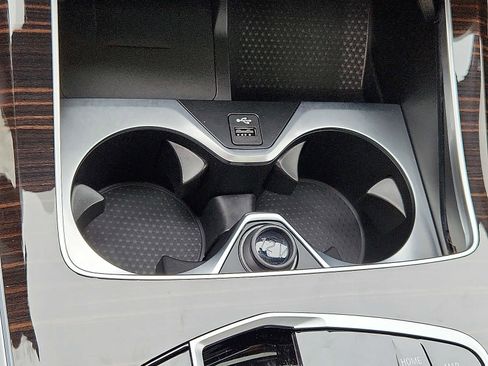 Certified 2024 BMW X7 xDrive40i w/ M Sport Package image 25