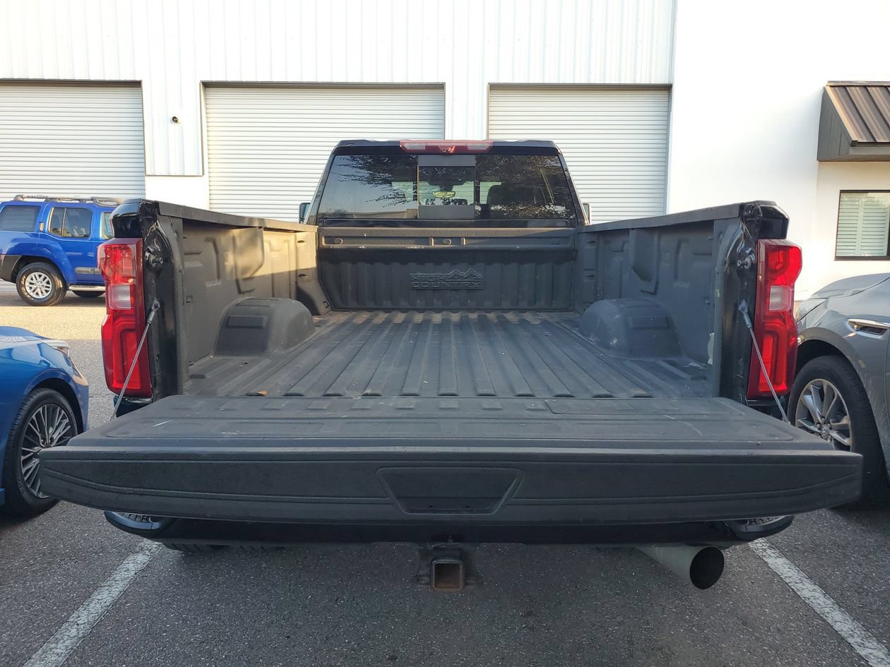 Used 2021 Chevrolet Silverado 3500 High Country w/ Technology Package AWD/4WD image 9