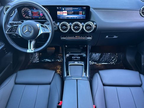 Certified 2025 Mercedes-Benz GLA 250 image 13