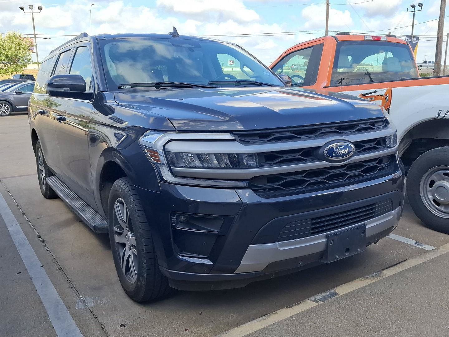 Used 2024 Ford Expedition Max XLT RWD image 10