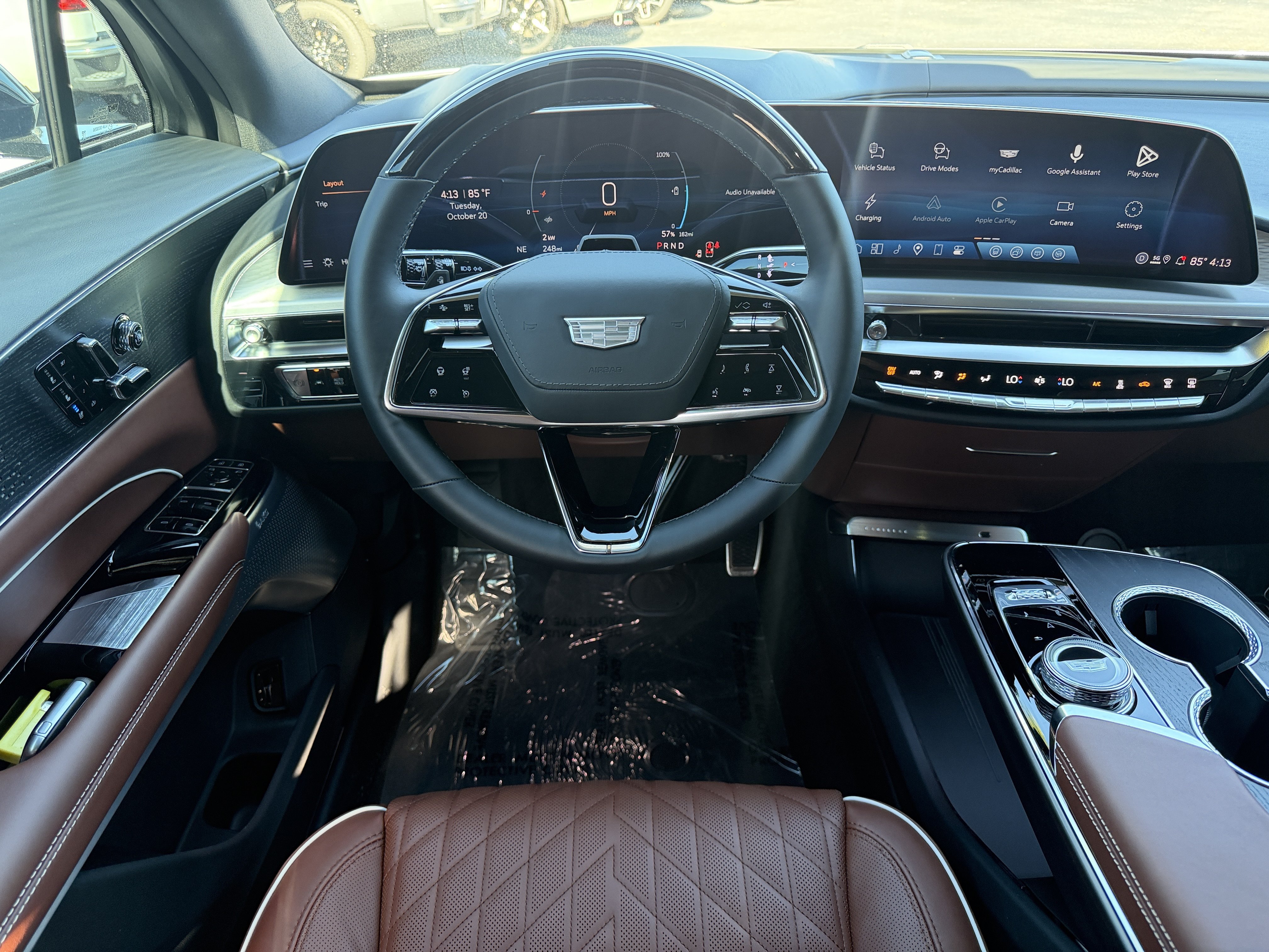 Used 2027 Cadillac Lyriq Signature Luxury RWD image 15