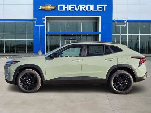 New 2026 Chevrolet Trax ACTIV w/ Sunroof Package image 3