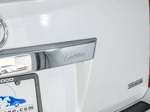 Used 2014 Cadillac SRX Luxury w/ Driver Awareness Package FWD image 59