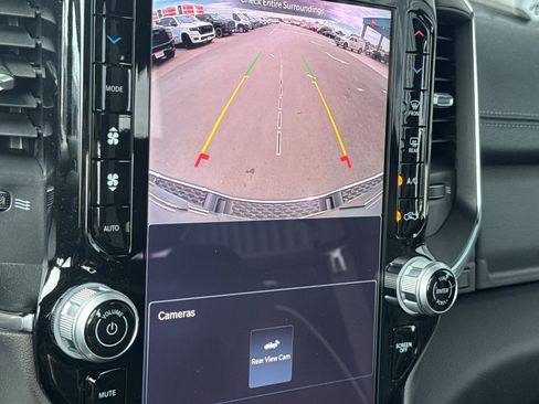 New 2026 RAM 1500 Laramie AWD/4WD image 18