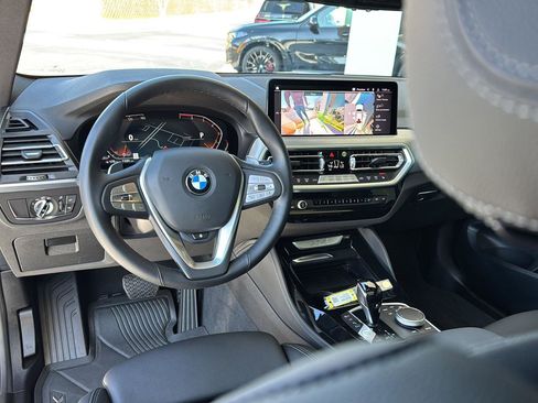 Certified 2024 BMW X4 xDrive30i w/ Premium Package image 16
