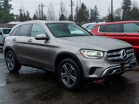 Used 2021 Mercedes-Benz GLC 300 4MATIC image 1