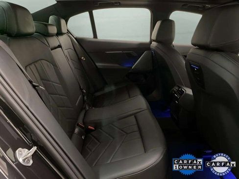 Used 2025 BMW 530i xDrive image 27