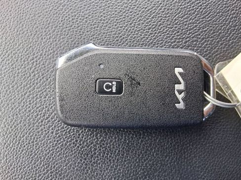 Used 2023 Kia Sportage EX FWD image 14