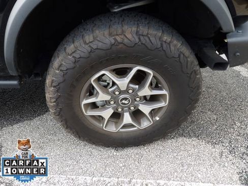 Certified 2024 Ford Bronco Badlands image 17