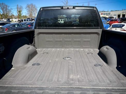Used 2020 RAM 2500 Big Horn w/ Night Edition image 8