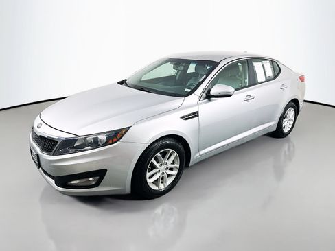 Used 2013 Kia Optima LX w/ Convenience Pkg FWD image 3