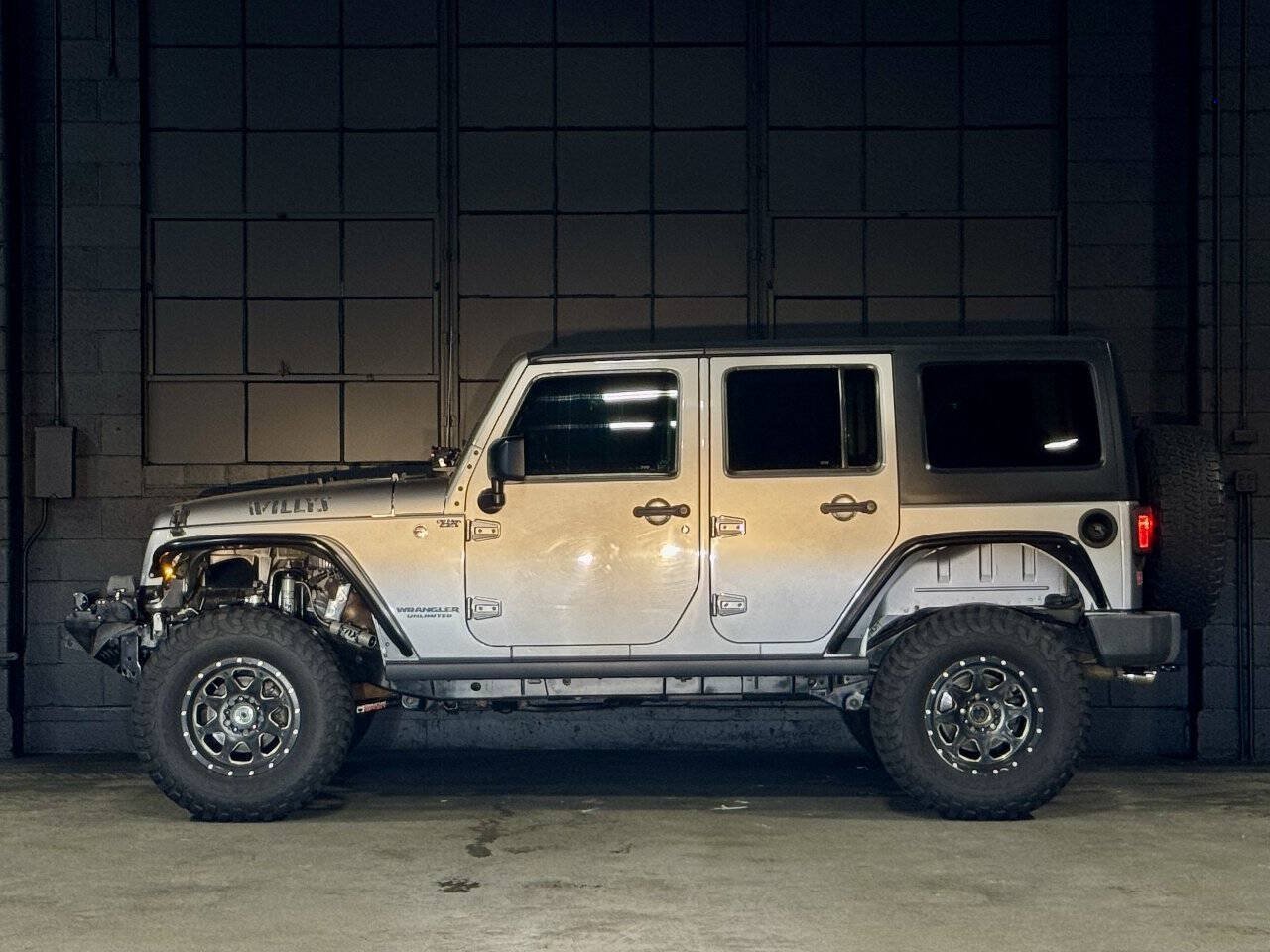 Used 2017 Jeep Wrangler Unlimited Sport AWD/4WD image 18