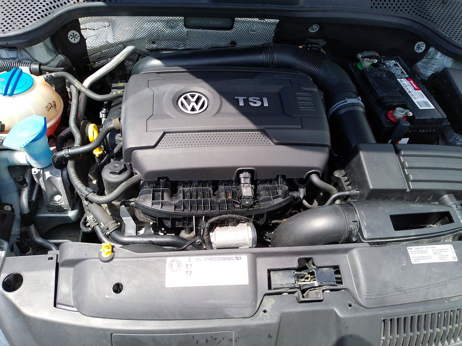 Used 2015 Volkswagen Beetle 1.8T FWD image 33
