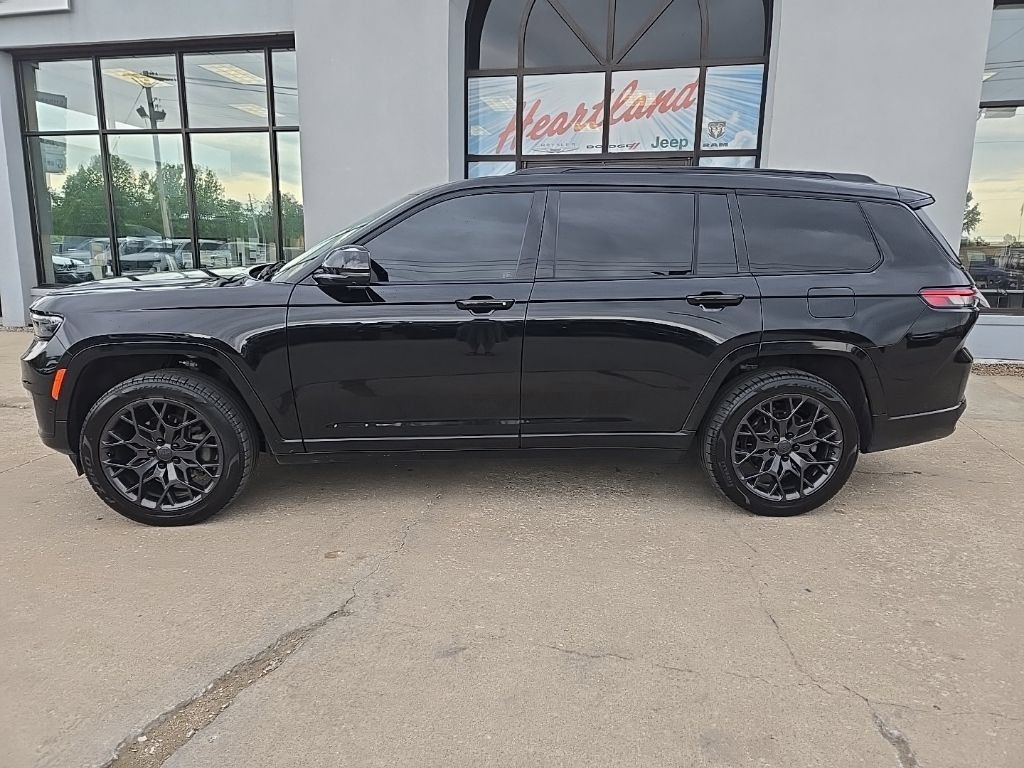 Used 2024 Jeep Grand Cherokee L Summit AWD/4WD image 8