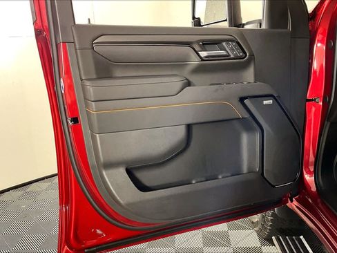 Certified 2025 GMC Sierra 2500 AT4 w/ AT4 Premium Plus Package image 39