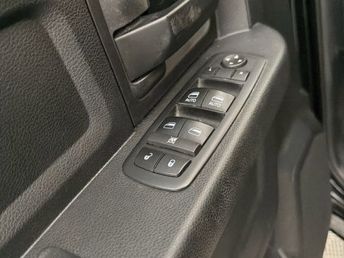 Used 2017 RAM 1500 Express image 14