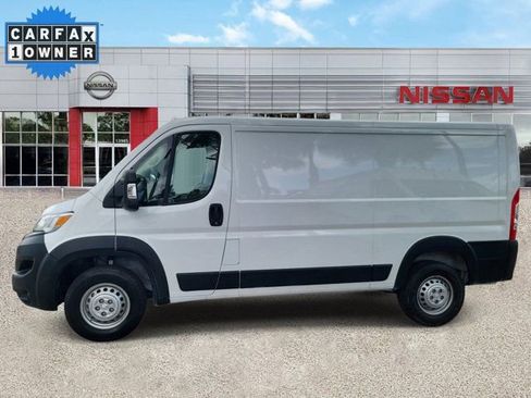 Used 2025 RAM ProMaster 2500 w/ Convenience Group FWD image 8
