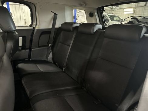 Used 2010 Toyota FJ Cruiser 4WD image 31
