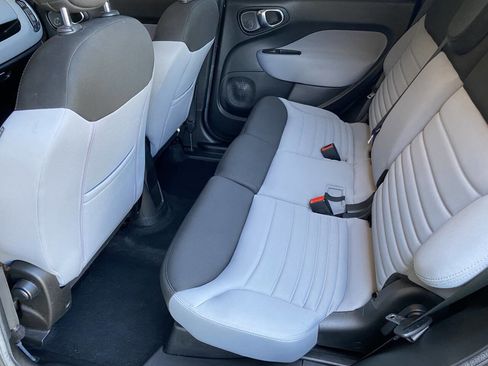Used 2014 FIAT 500L Easy image 17