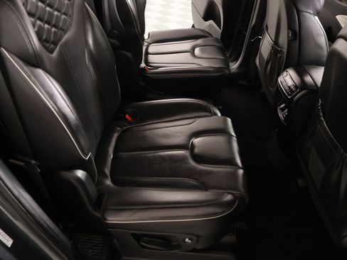 Used 2022 Hyundai Palisade Limited image 16