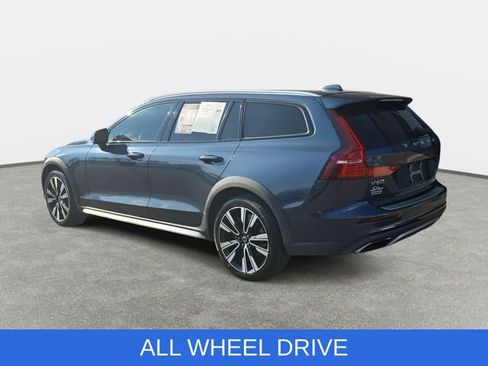 Used 2020 Volvo V60 T5 Cross Country w/ Protection Package Premier AWD/4WD image 7