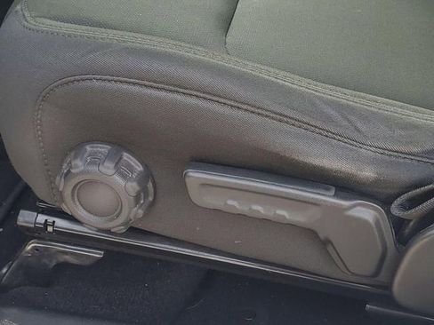 Used 2021 Jeep Wrangler Unlimited Sport image 12