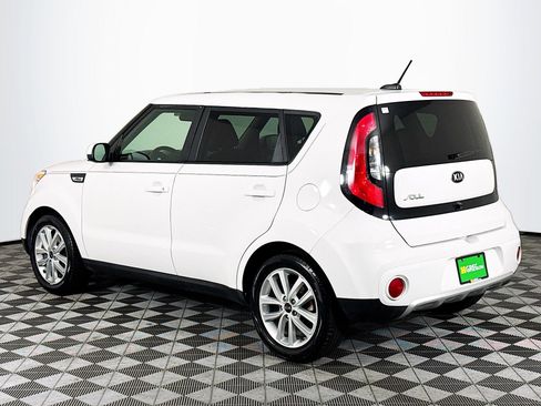 Used 2018 Kia Soul + FWD image 6