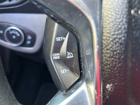 Used 2021 Ford Transit Connect XLT image 21