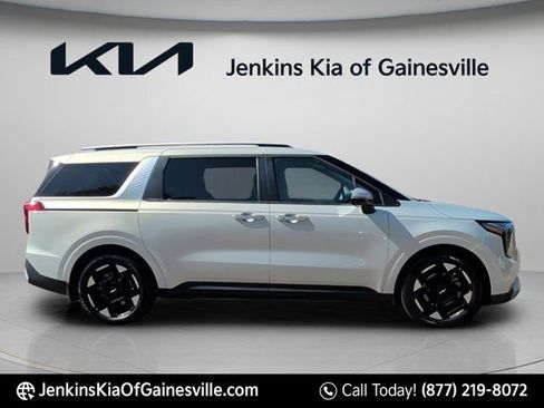New 2026 Kia Carnival EX FWD image 7