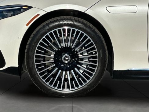 Certified 2023 Mercedes-Benz EQS 580 4MATIC Sedan image 5
