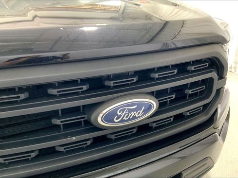 Used 2021 Ford F150 XL w/ Trailer Tow Package image 7