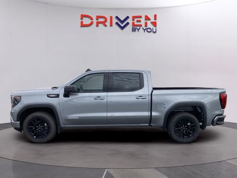 New 2026 GMC Sierra 1500 Elevation image 2