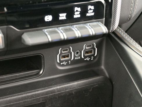 Used 2020 RAM 2500 Limited image 23