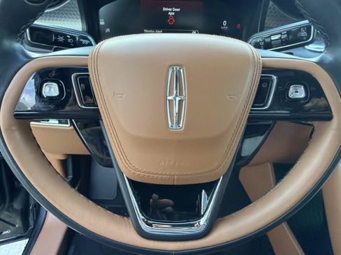 Used 2023 Lincoln Aviator Black Label AWD/4WD image 28