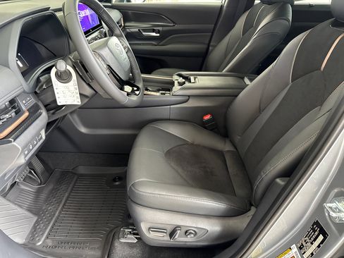 New 2026 Toyota Grand Highlander AWD Hybrid image 27