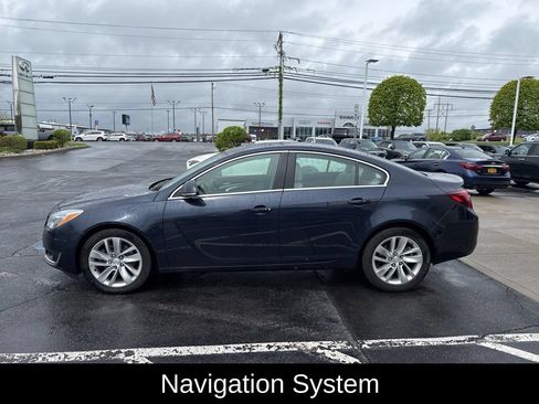 Used 2016 Buick Regal Premium FWD image 9