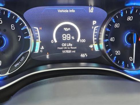 Used 2017 Chrysler Pacifica Touring-L Plus w/ Advanced Safetytec Group image 23