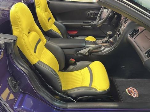 Used 1998 Chevrolet Corvette Convertible w/ Memory Pkg RWD image 39