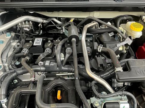 New 2025 Nissan Sentra SR w/ Midnight Edition image 17