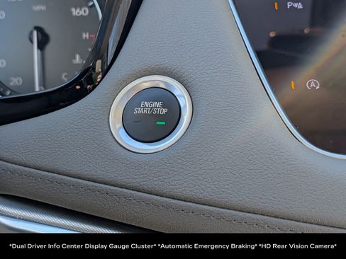Used 2021 Cadillac XT5 Premium Luxury AWD/4WD image 12
