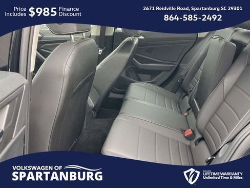 Used 2023 Volkswagen Jetta SE image 9
