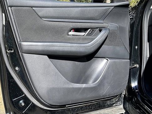 Used 2024 MAZDA CX-90 3.3 Turbo w/ Select Package image 17