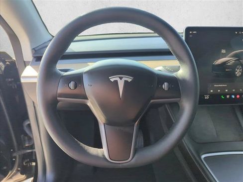Used 2023 Tesla Model Y Long Range AWD/4WD image 14