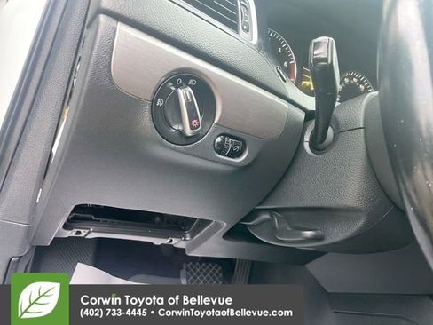 Used 2014 Volkswagen Jetta SEL image 19