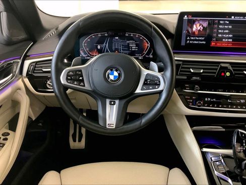 Used 2022 BMW 540i xDrive w/ Executive Package image 5